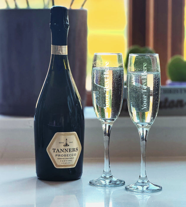 Prosecco Lovers Personalised Crate – Sparkling Gift Set with Engraved Flutes & Treats