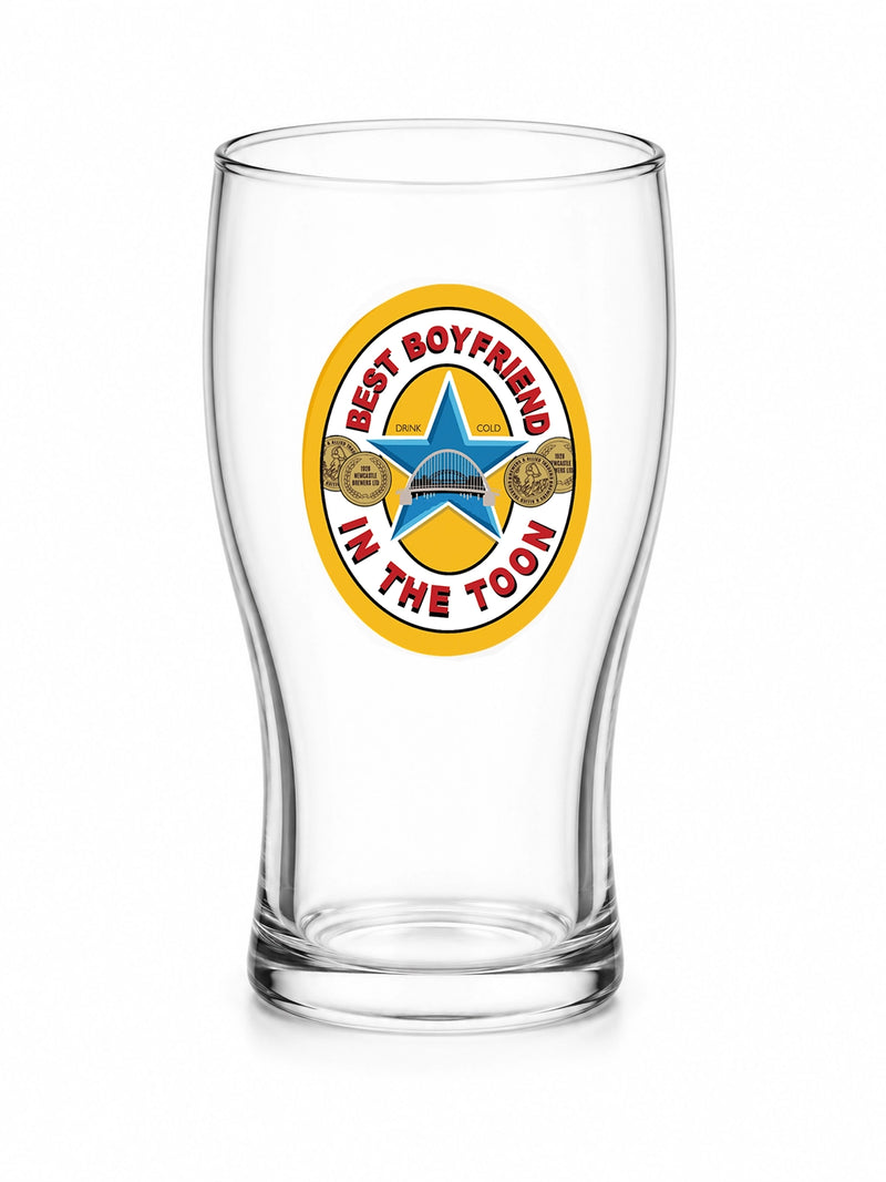 Best Boyfriend in the Toon Pint Glass with UV printed Toon-inspired football badge design