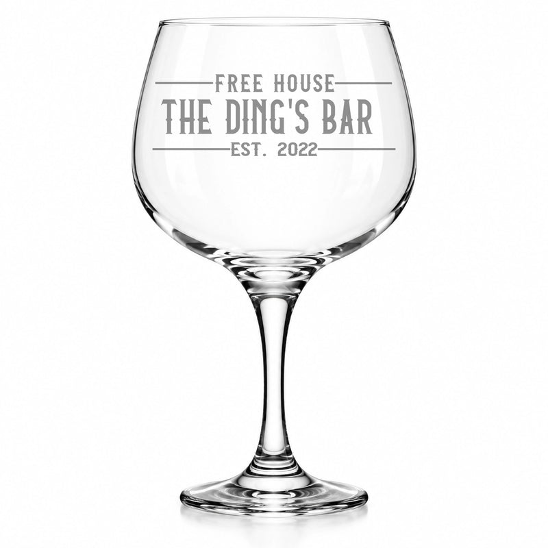 Personalised 730ml gin balloon glass with engraved vintage pub design